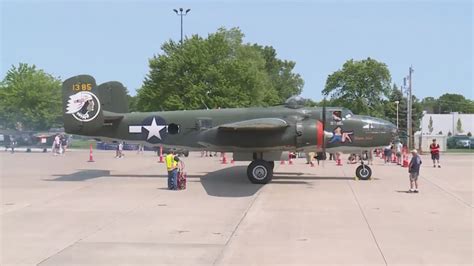 Wings Over St. Louis honors World War II history
